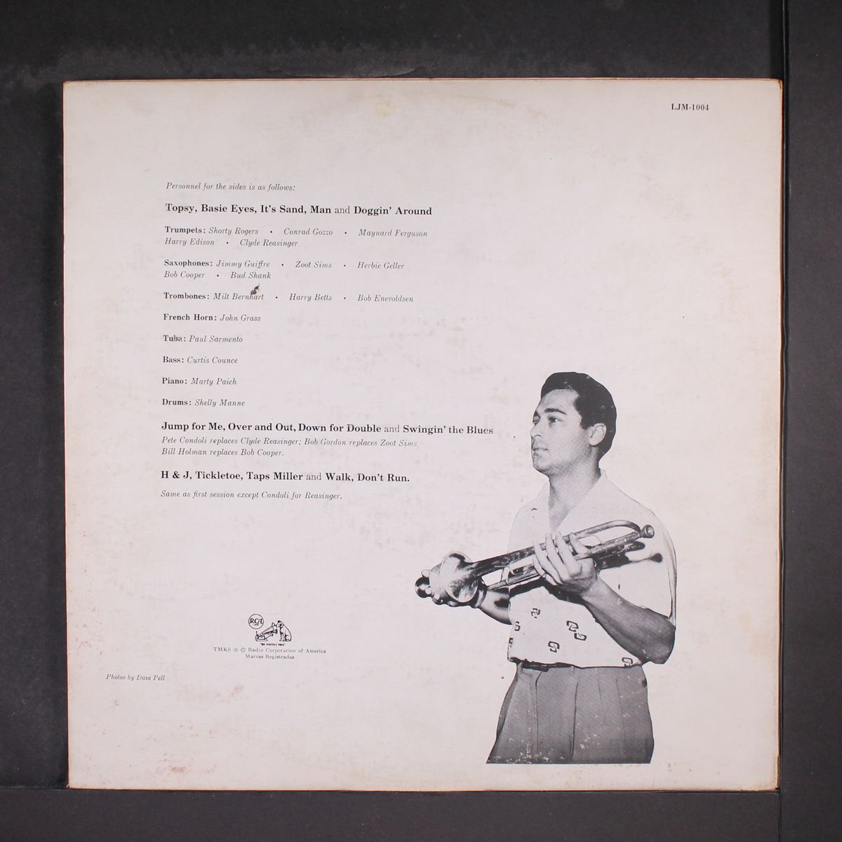 courts the count by SHORTY ROGERS