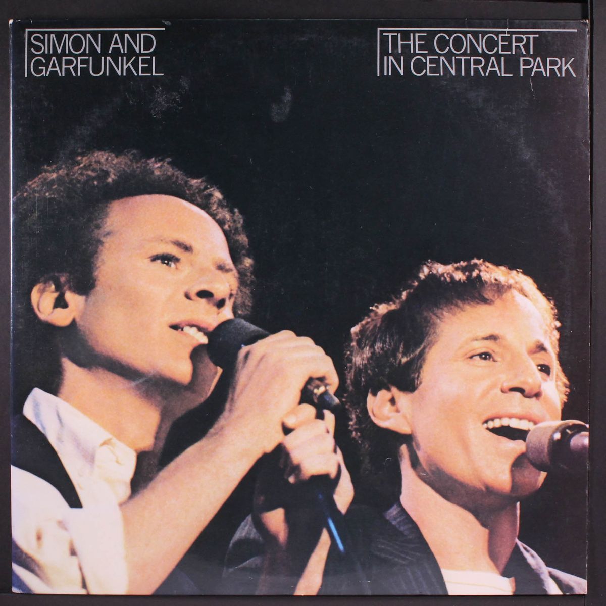 the concert in central park by SIMON & GARFUNKEL