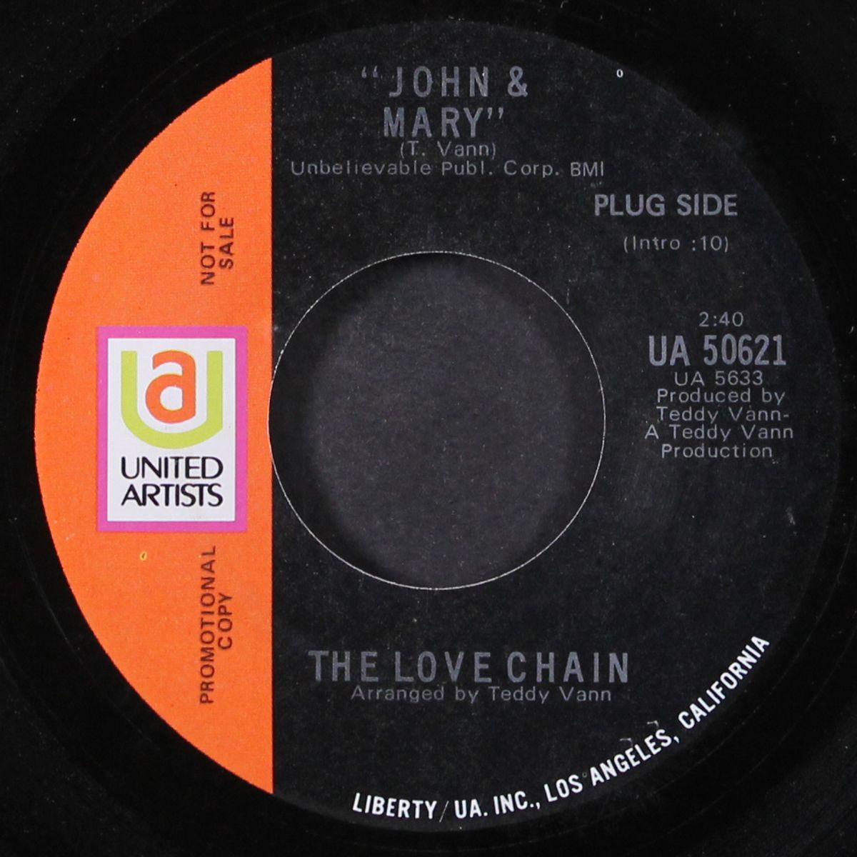 sensative vibrations / john & mary by LOVE CHAIN