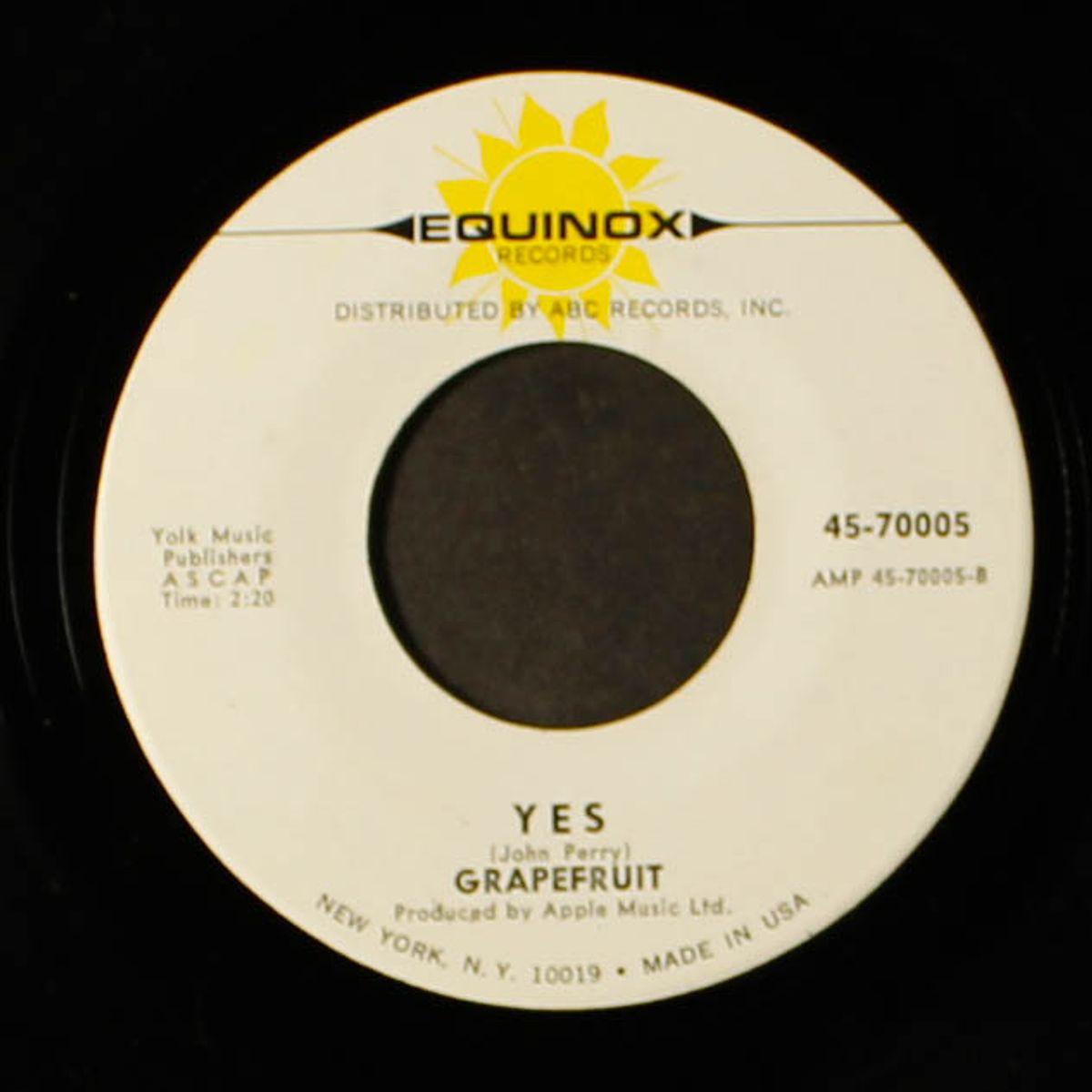 elevator / yes by GRAPEFRUIT