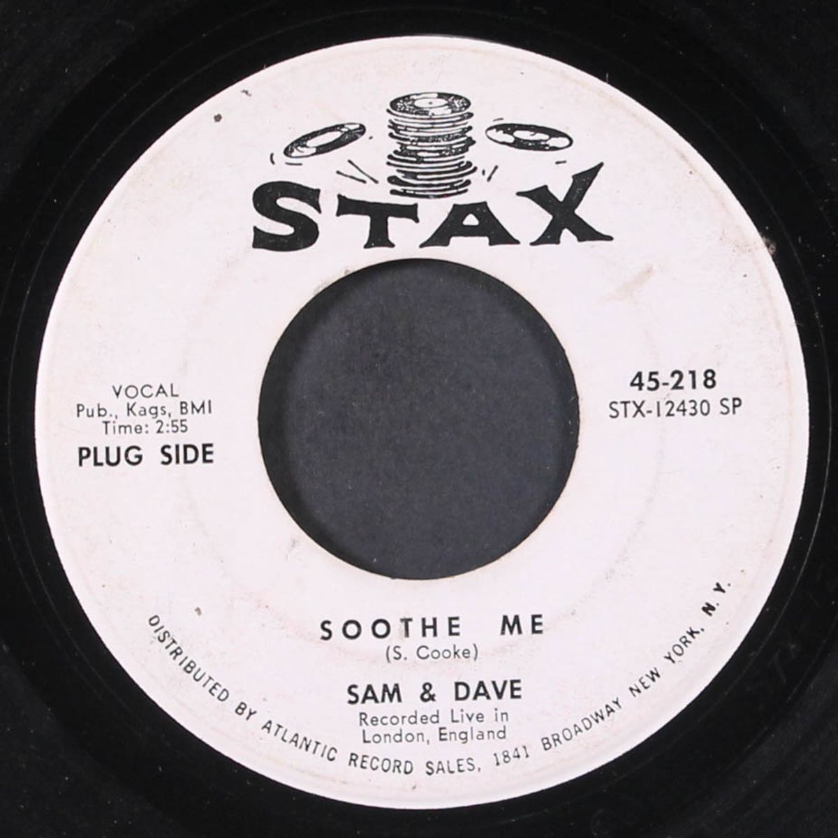 soothe me / i can't stand up for falling down by SAM & DAVE