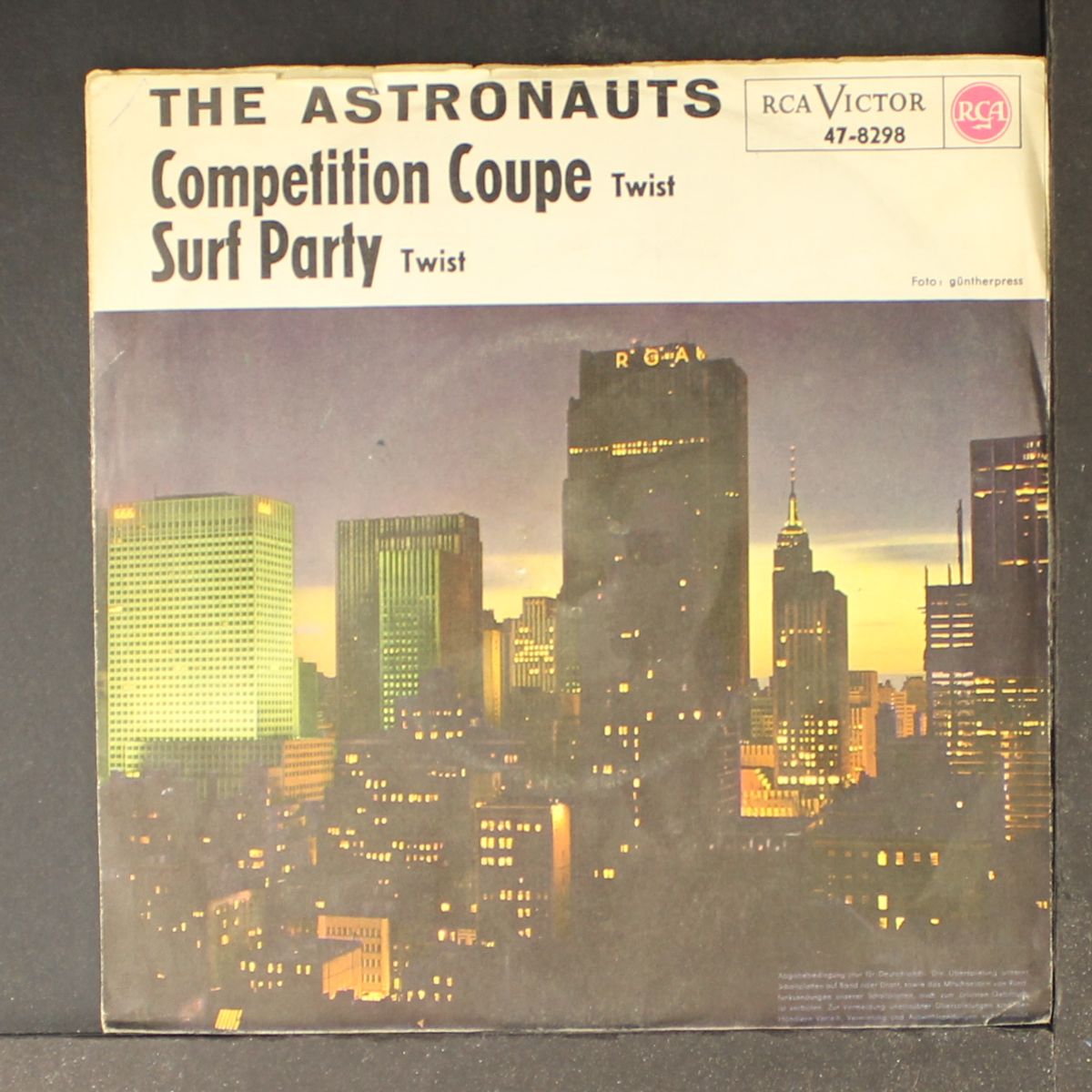 competition coupe / surf party by ASTRONAUTS