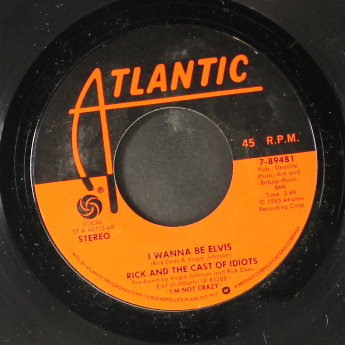i wanna be elvis / instro by RICK DEES & CAST OF IDIOTS