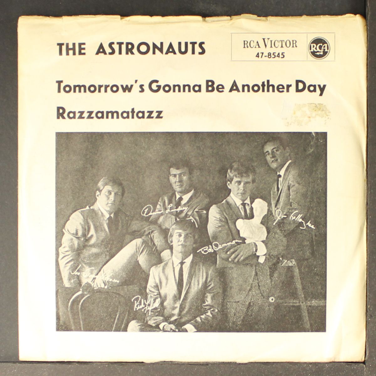 tomorrow's gonna be another day / razzamatazz by ASTRONAUTS