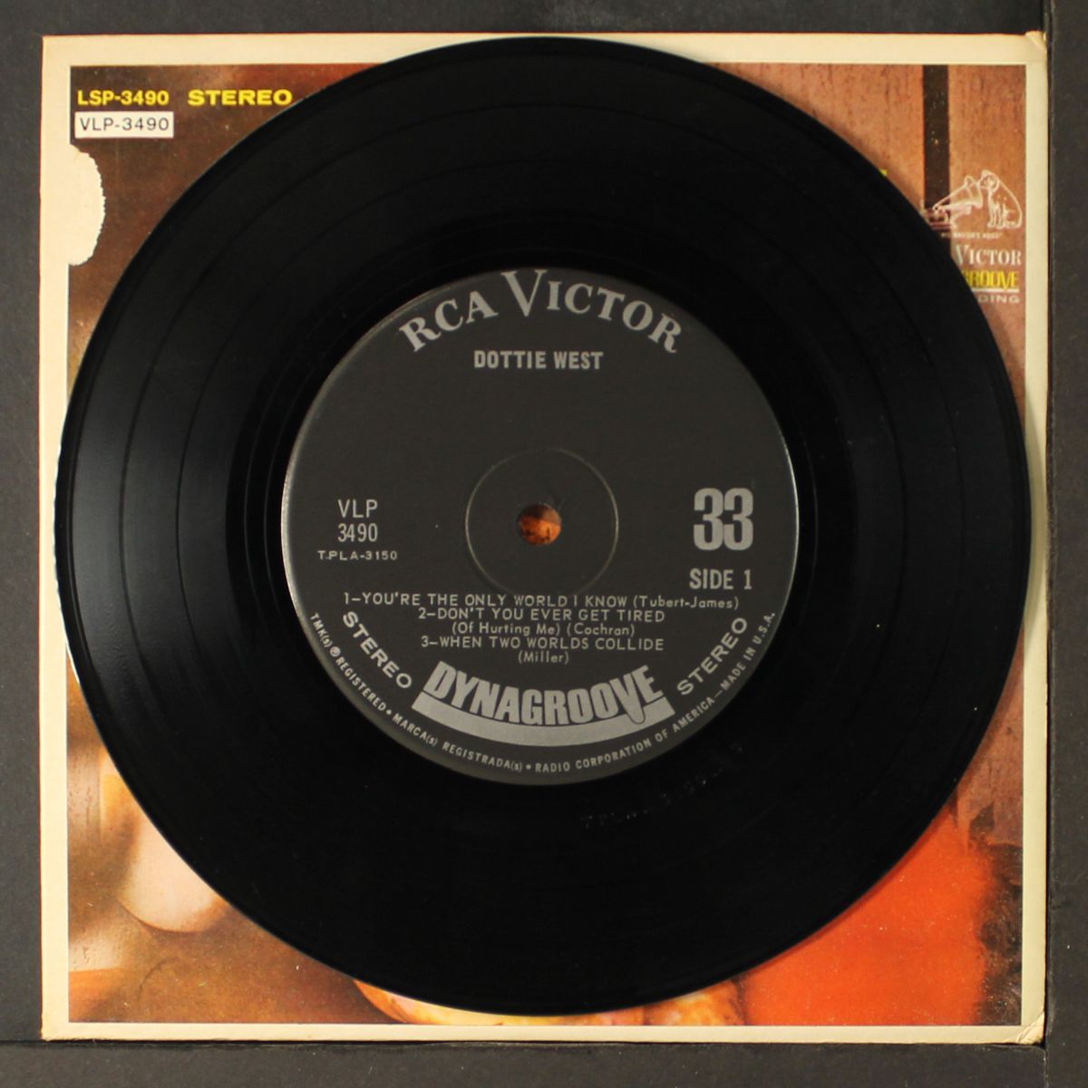 sings by DOTTIE WEST