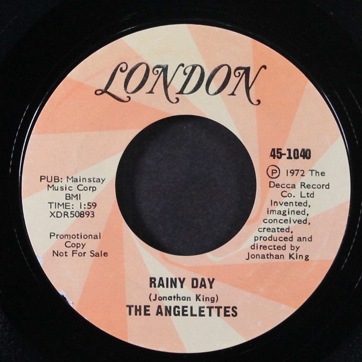rainy day by ANGELETTES