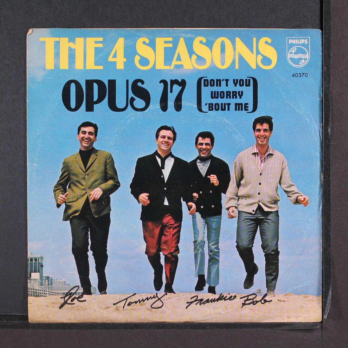 opus 17 (don't you worry 'bout me) / beggars parade by FOUR SEASONS