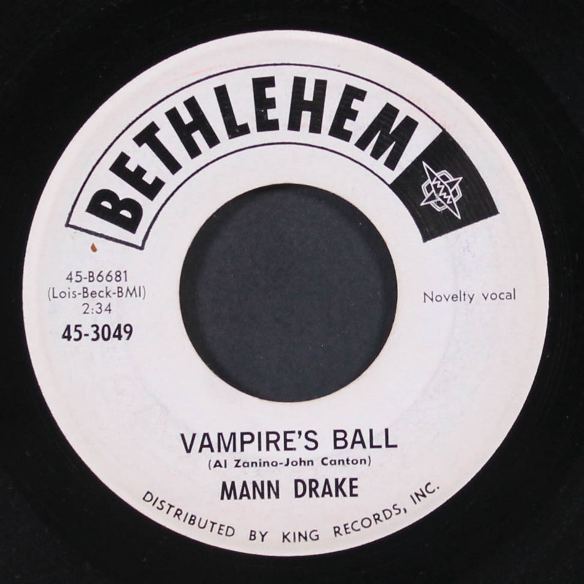 vampire's ball / monster movie by MANN DRAKE