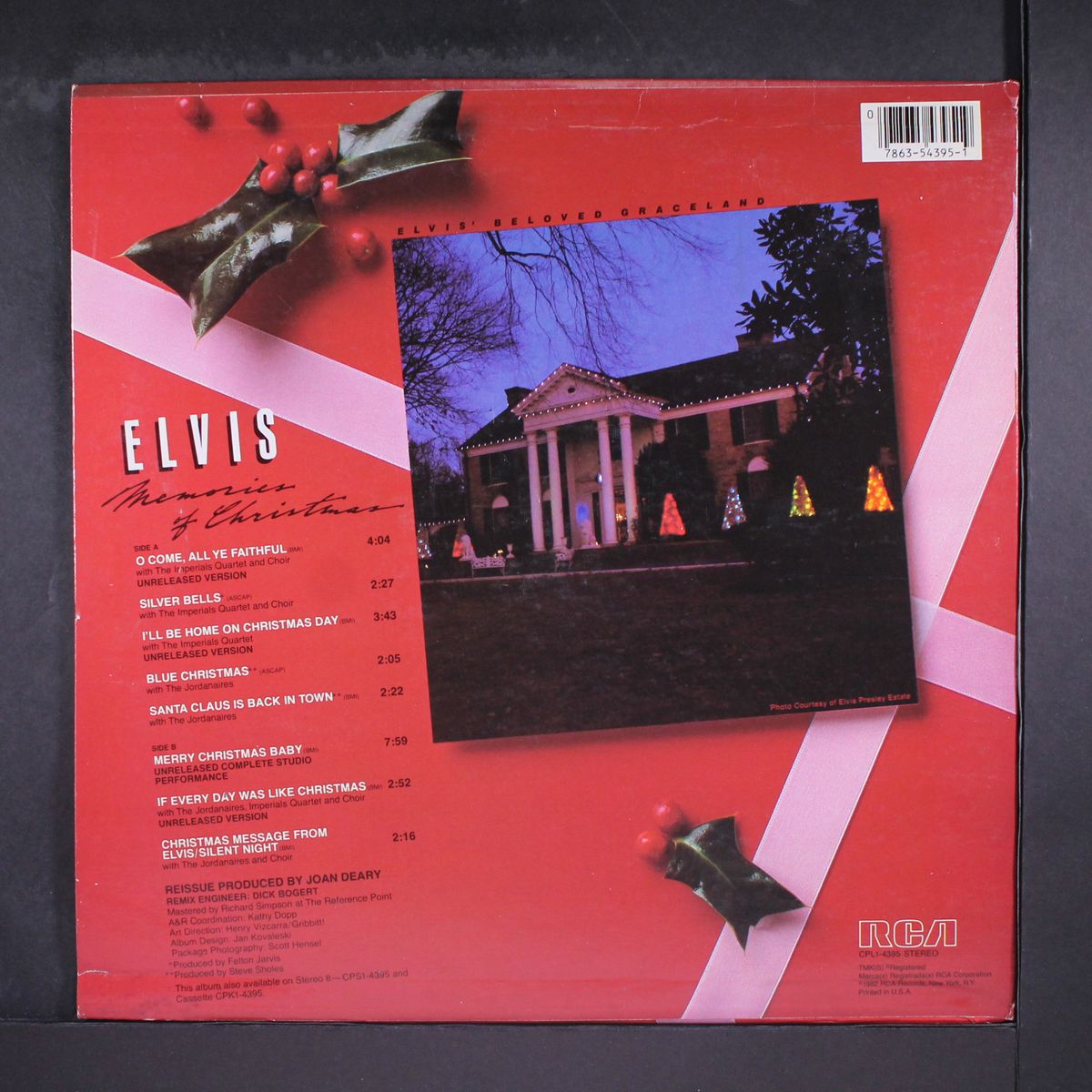 memories of christmas by ELVIS PRESLEY