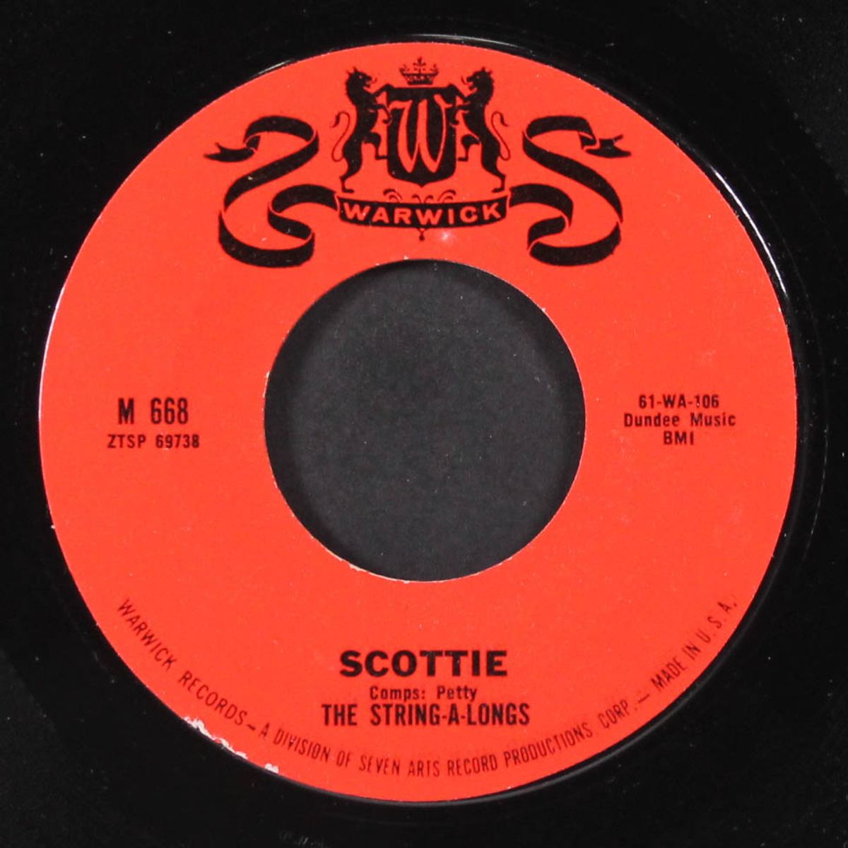 scottie / mina bird by STRING-A-LONGS