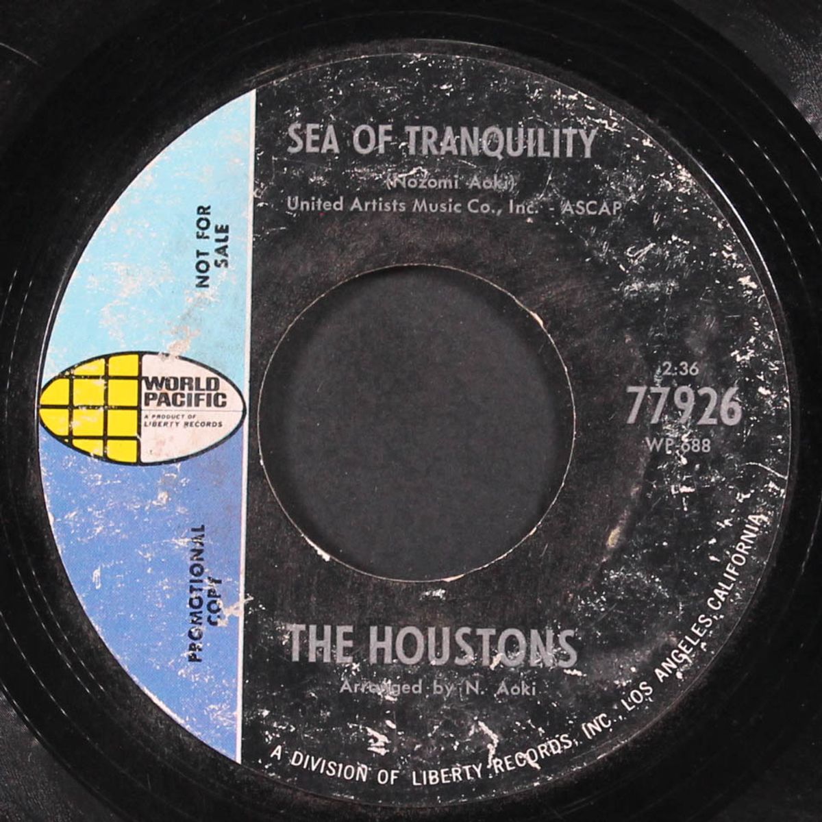 solar light / sea of tranquility by HOUSTONS