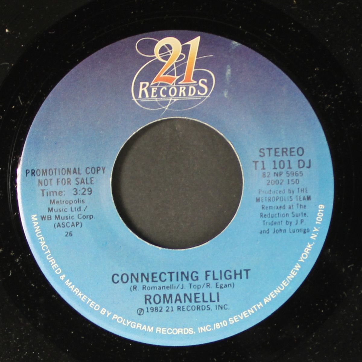 connecting flight / same by ROMANELLI