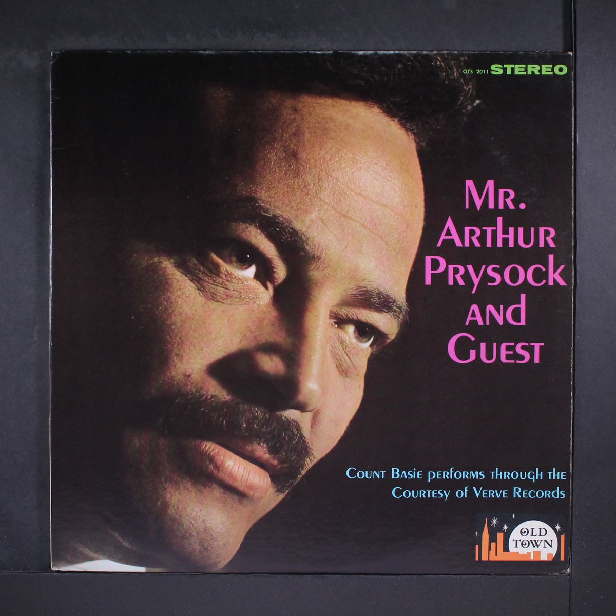 mr. arthur prysock and guest by ARTHUR PRYSOCK