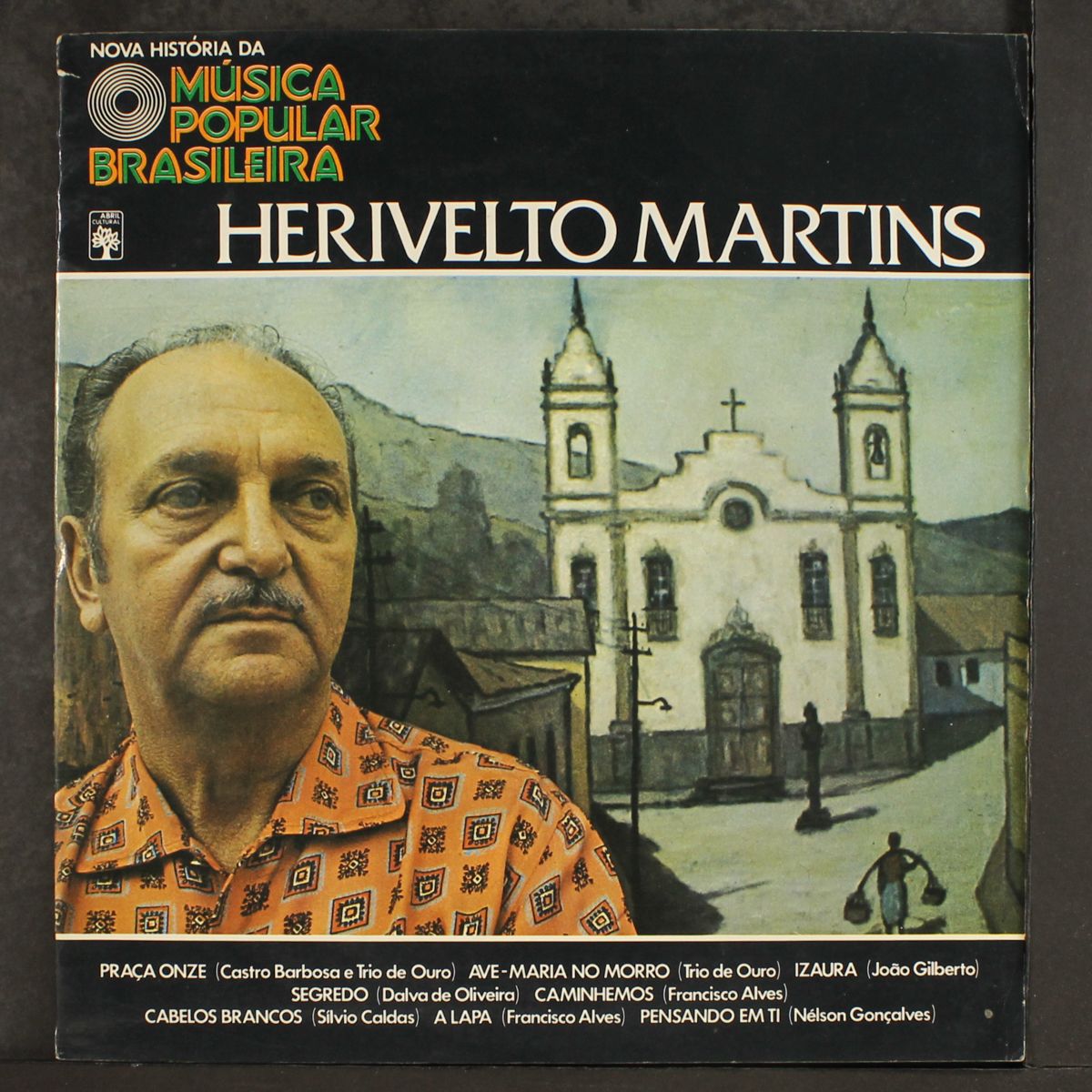 nova historia da mpb by HERIVELTO MARTINS
