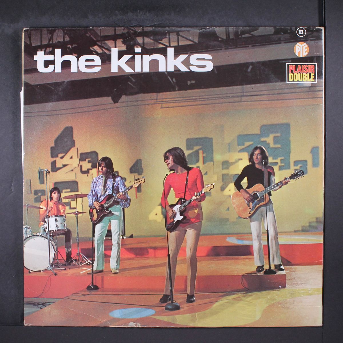 the kinks by KINKS