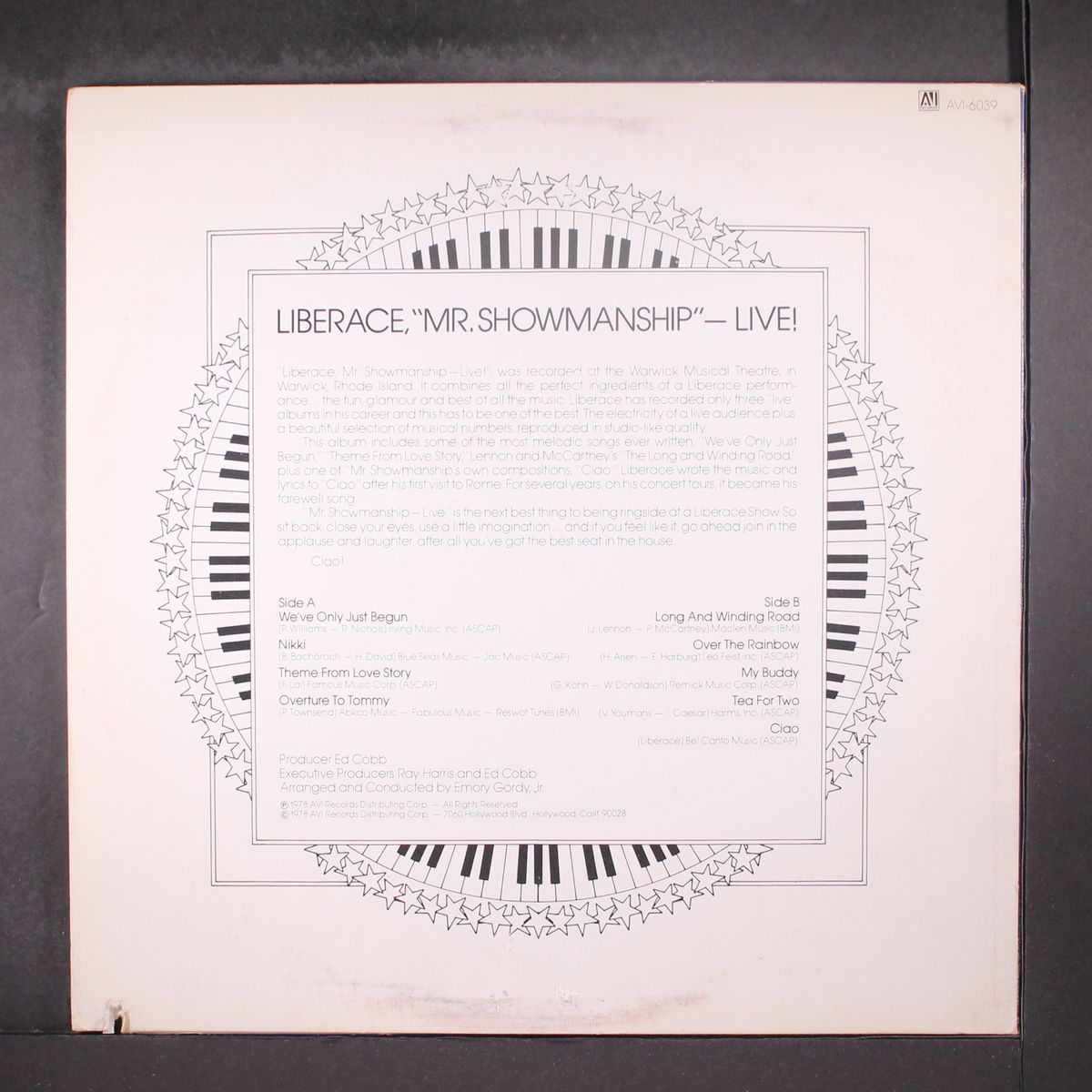 mr. showmanship--live! by LIBERACE