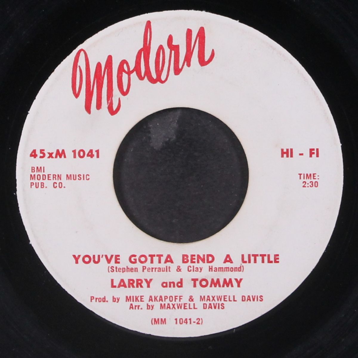 yo-yo / you've gotta bend a little by LARRY & TOMMY
