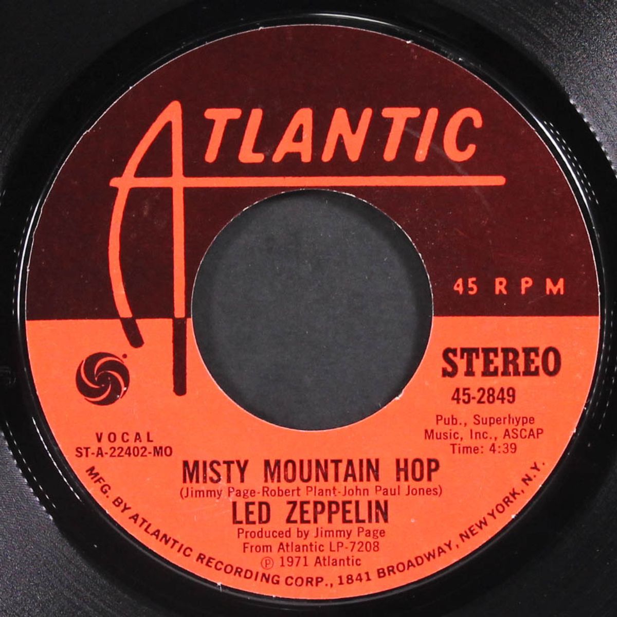 black dog / misty mountain hop by LED ZEPPELIN