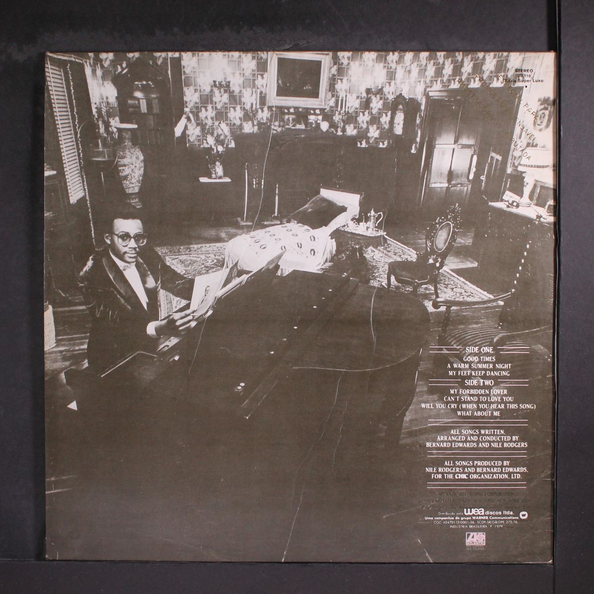 risque by CHIC