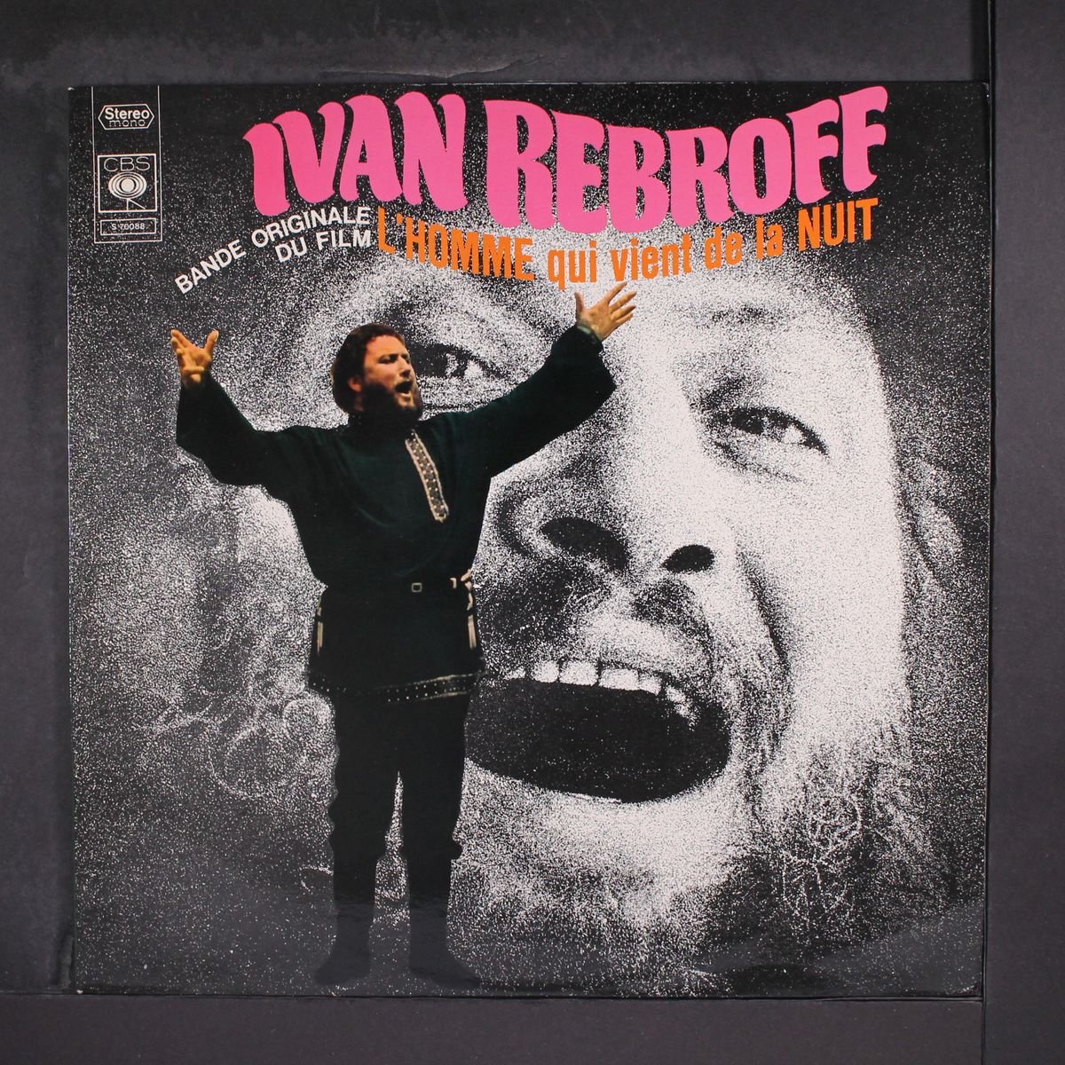 l'homme qui vient de la nuit by SOUNDTRACK