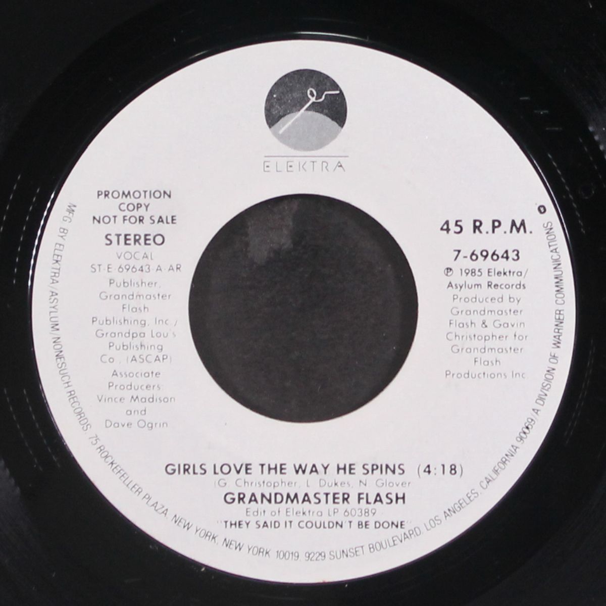 girls love the way he spins / same by GRANDMASTER FLASH