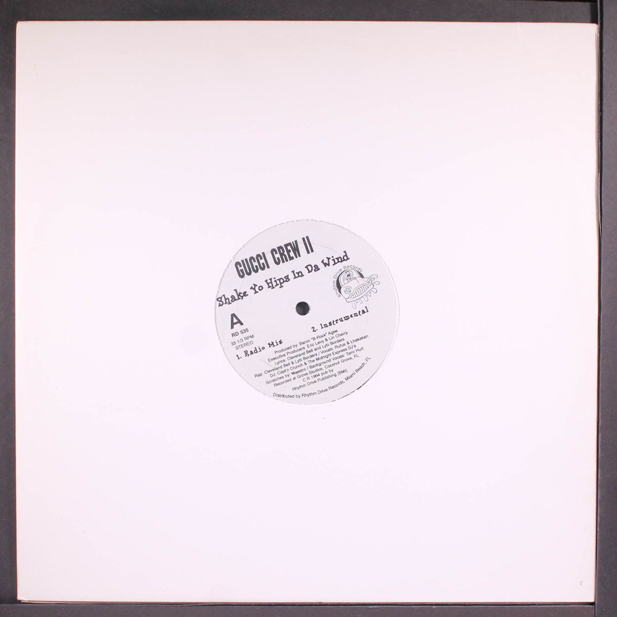 shake yo hips in the wind / instro by GUCCI CREW II
