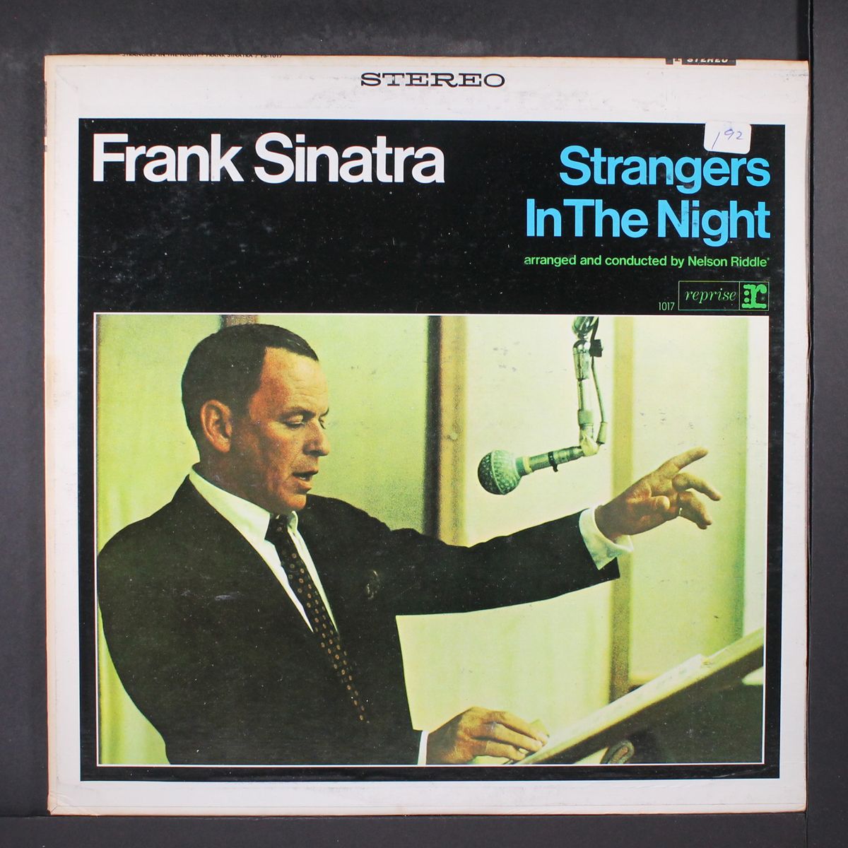 strangers in the night by FRANK SINATRA