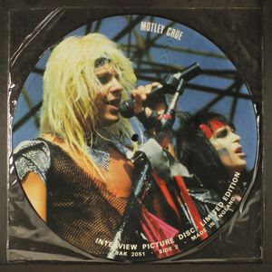 MOTLEY CRUE