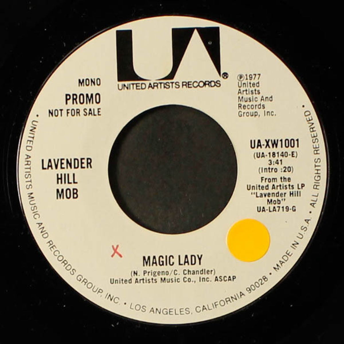 magic lady / mono by LAVENDER HILL MOB