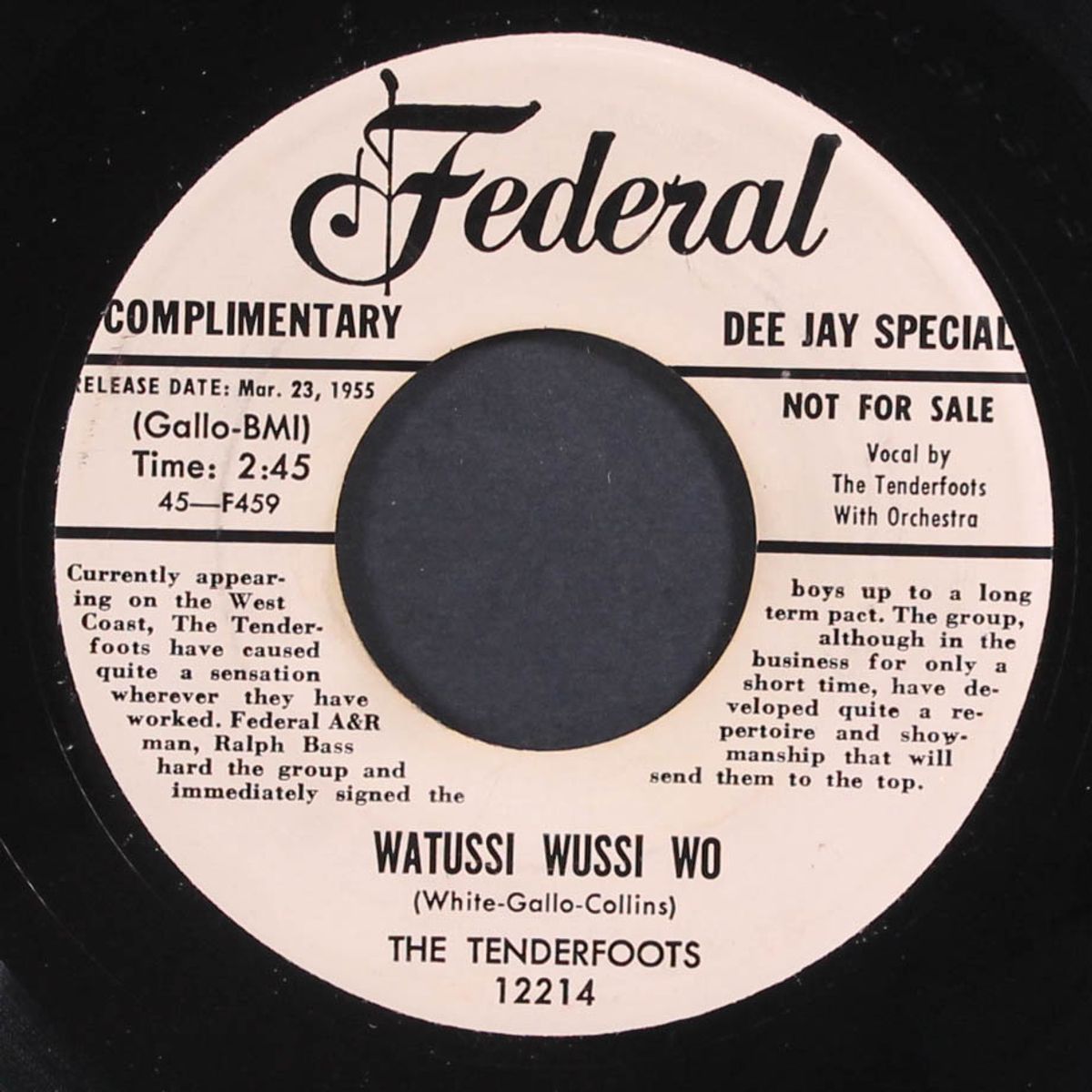 kissing bug / watussi wussi wo by TENDERFOOTS