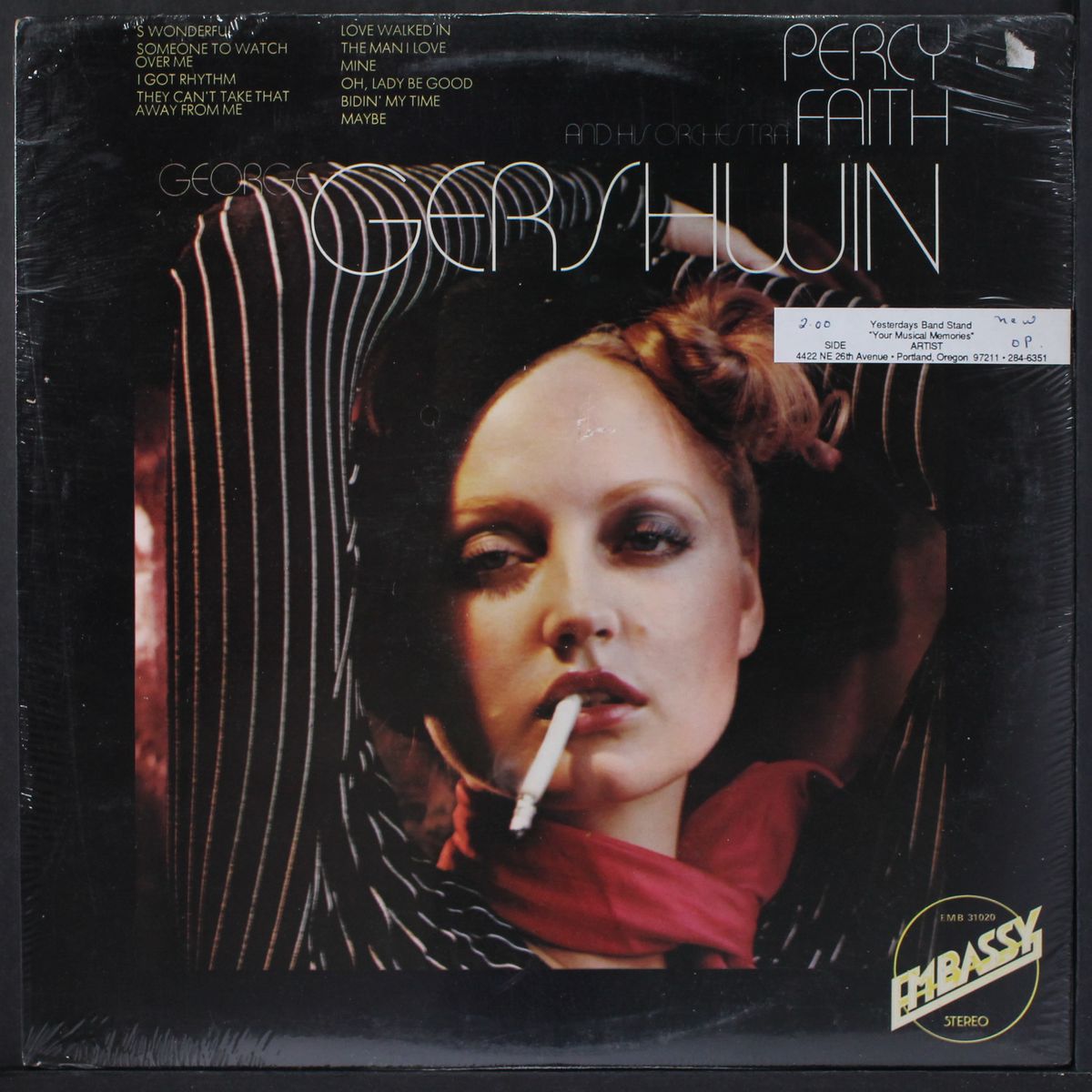 plays george gershwin by PERCY FAITH