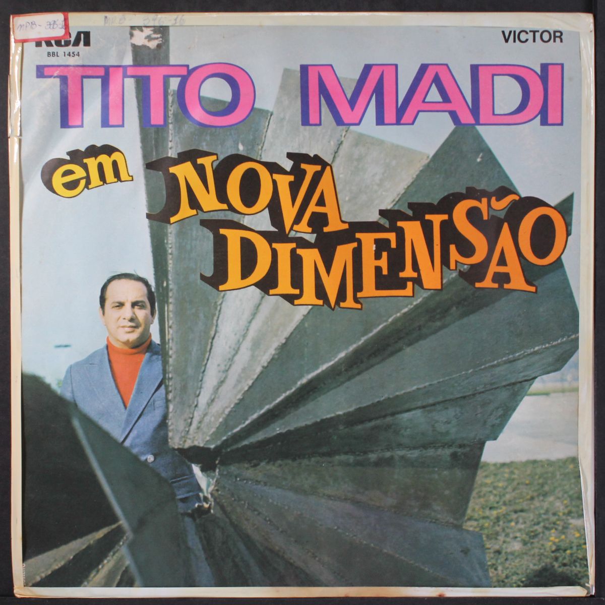 em nova dimensao by TITO MADI