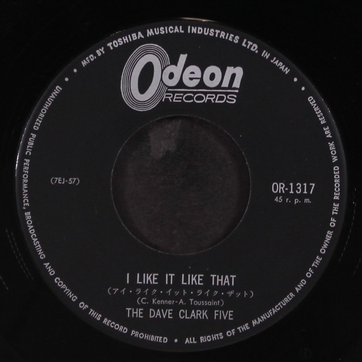 i like it like that / hurting inside by DAVE CLARK FIVE