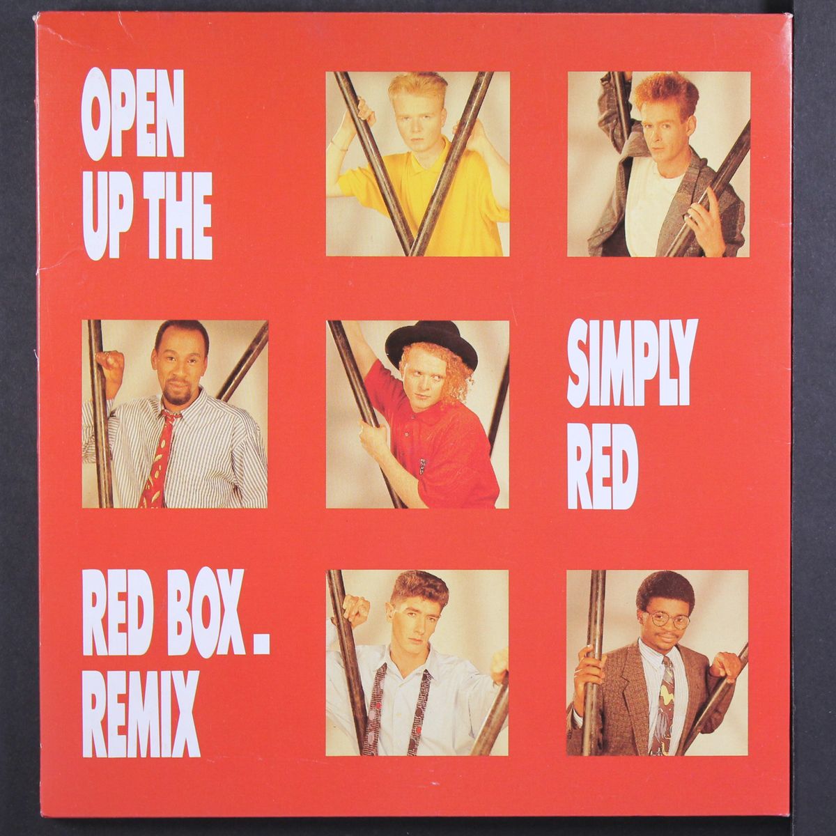 open up the red box by SIMPLY RED