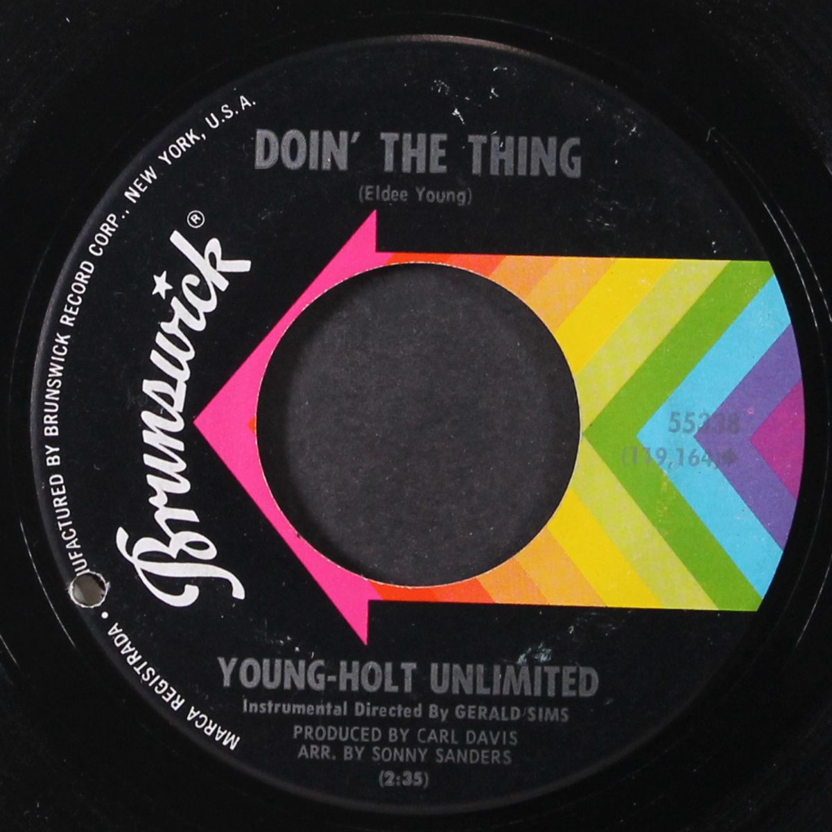 doin' the thing / the beat goes on by YOUNG-HOLT UNLIMITED