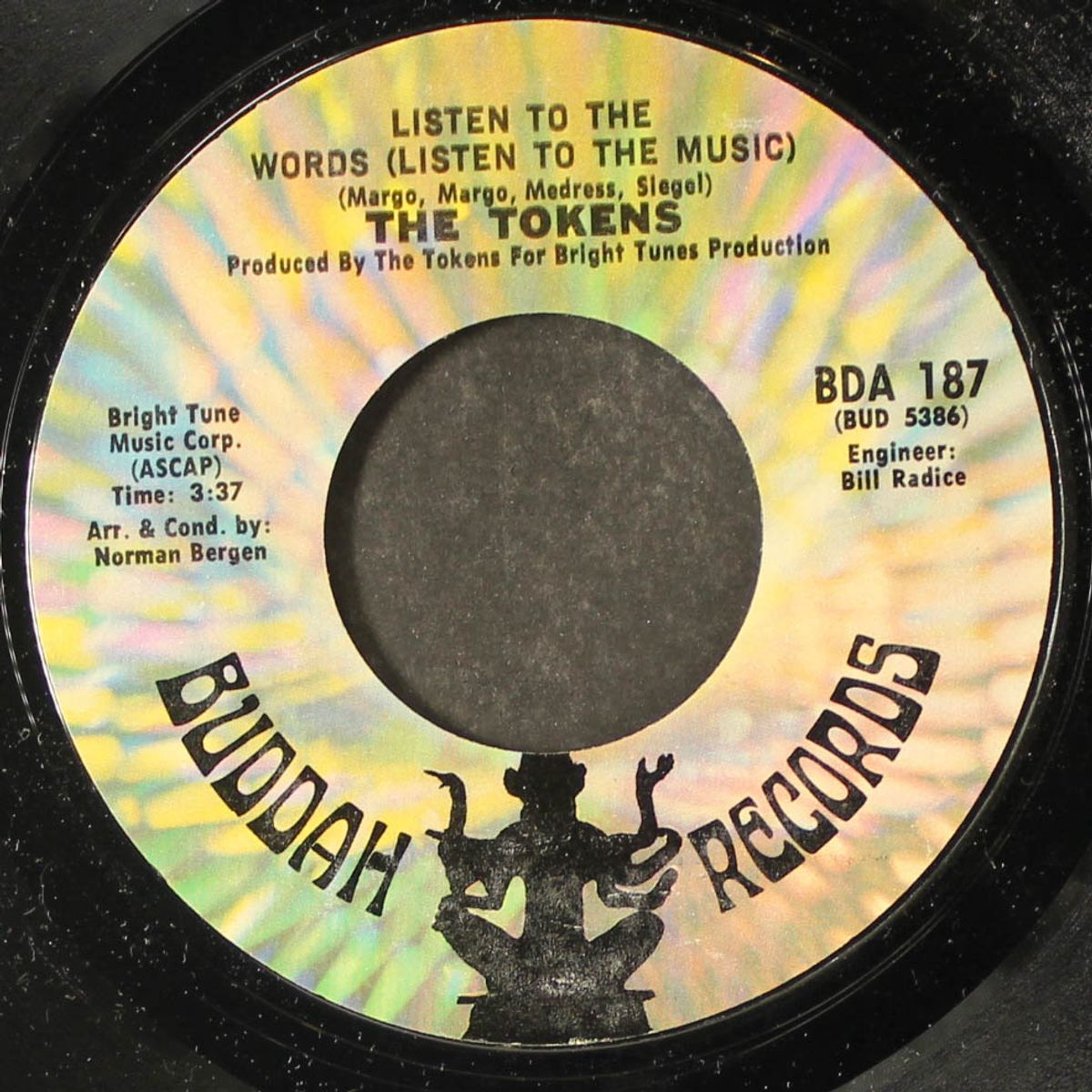 groovin' on the sunshine / listen to the words by TOKENS