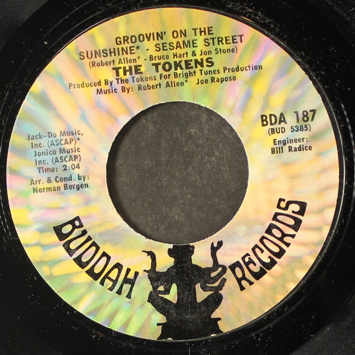 groovin' on the sunshine / listen to the words by TOKENS