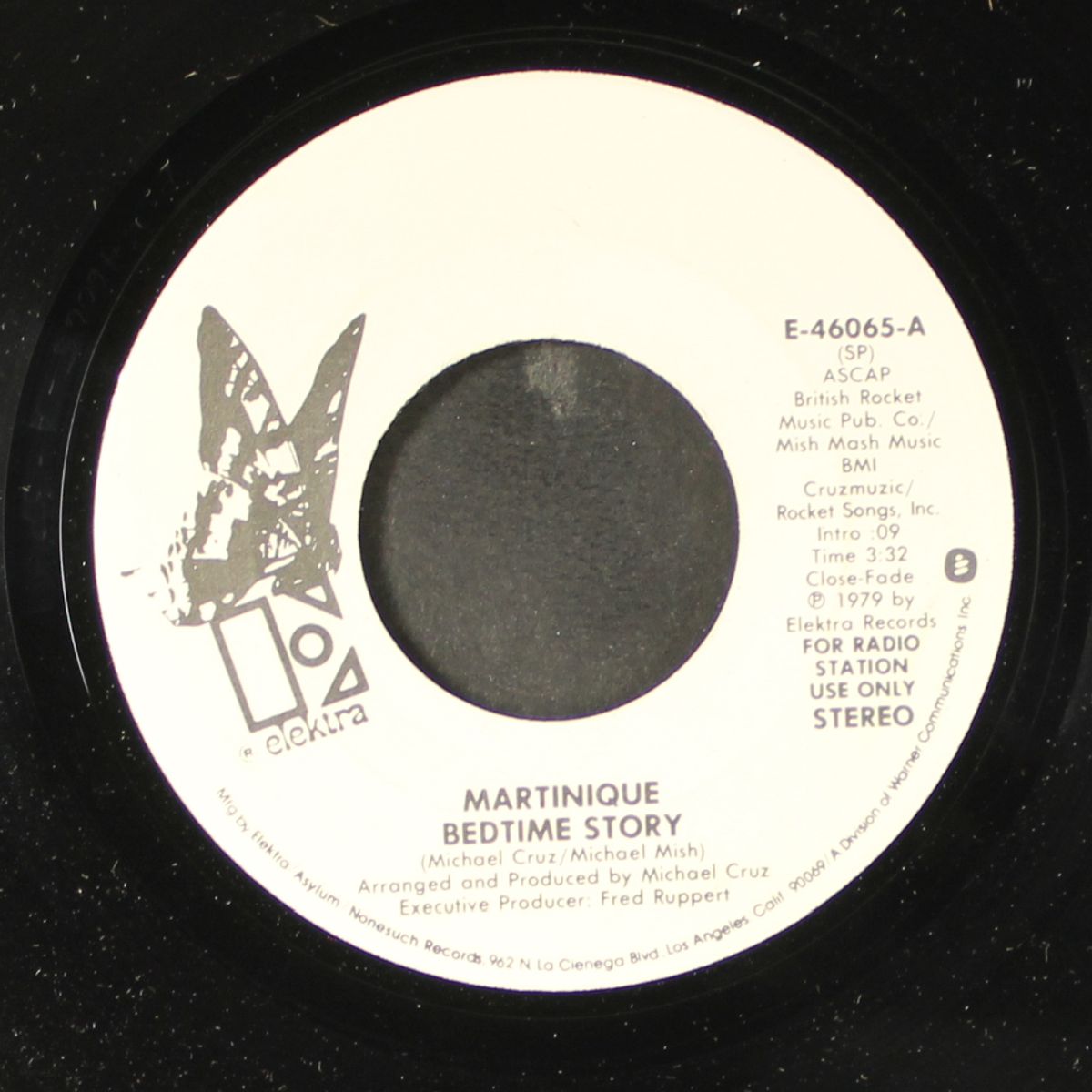 bedtime story / mono by MARTINIQUE