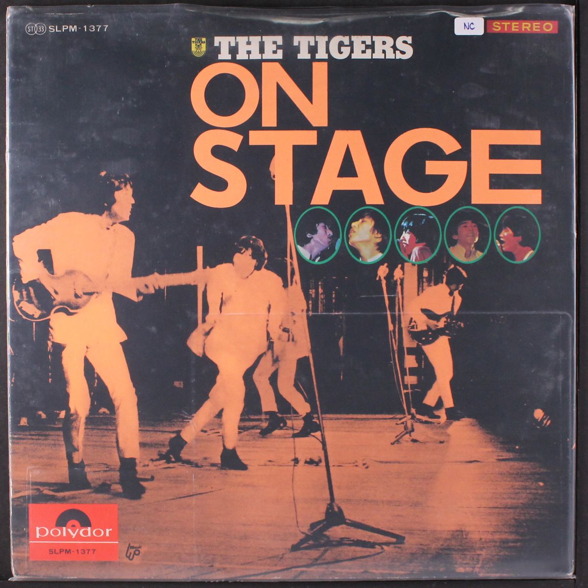 on stage by TIGERS