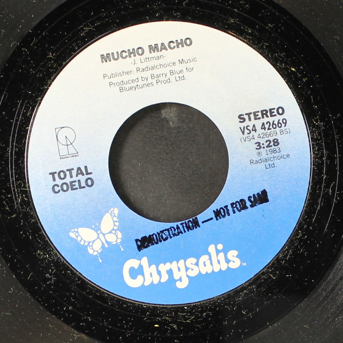 i eat cannibals / mucho macho by TOTAL COELO