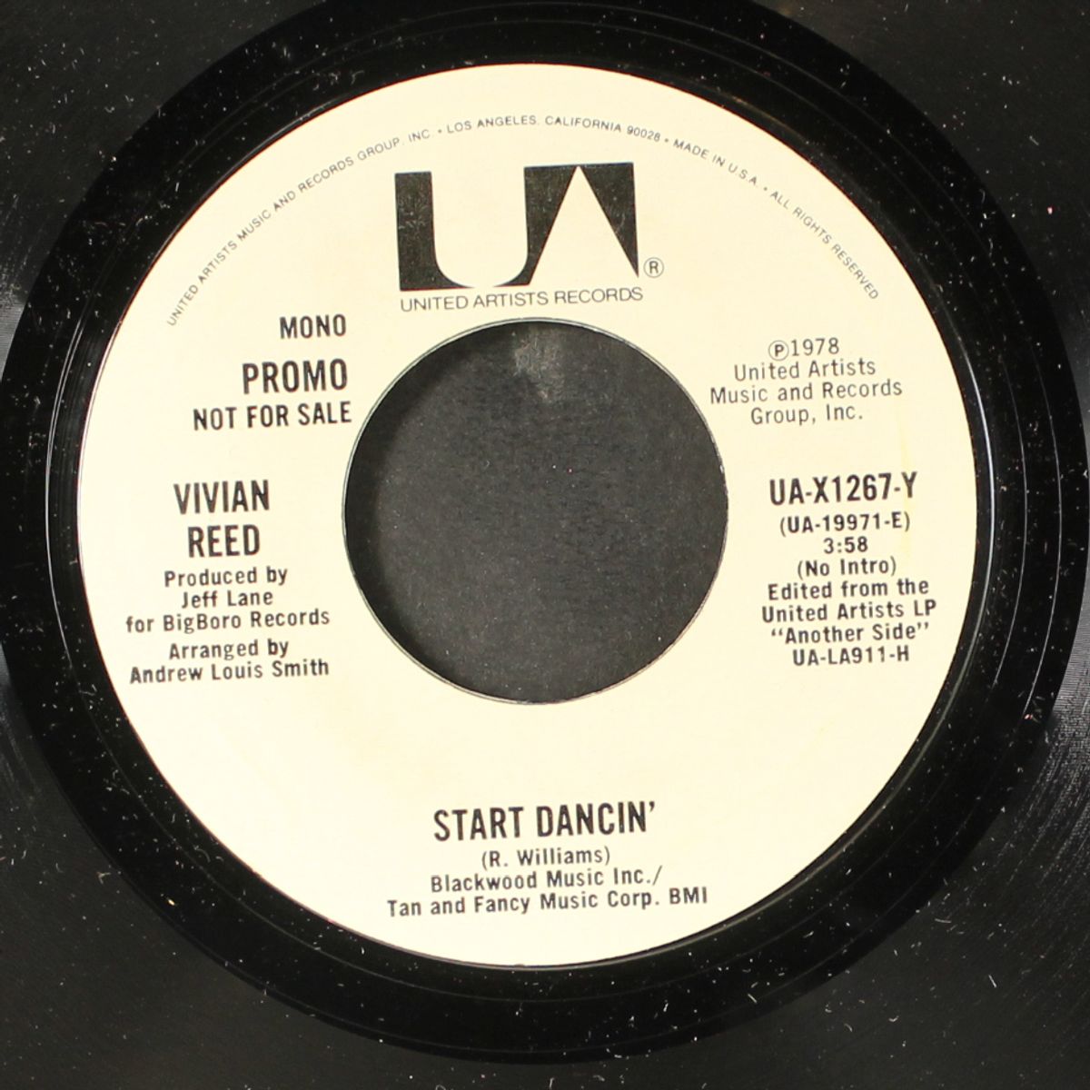 start dancin' / mono by VIVIAN REED