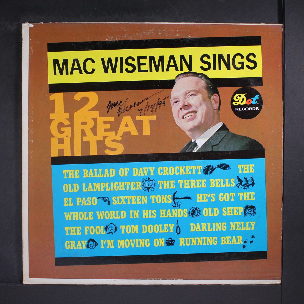sings 12 great hits by MAC WISEMAN