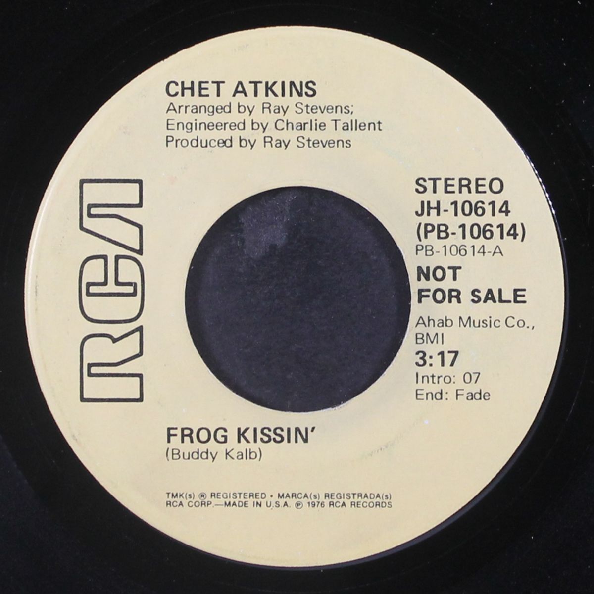 frog kissin' / mono by CHET ATKINS