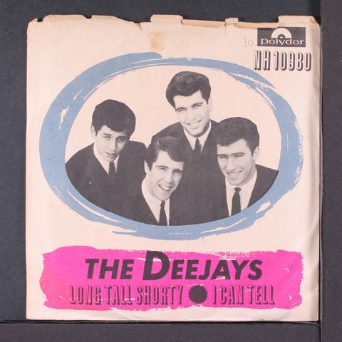 DEEJAYS