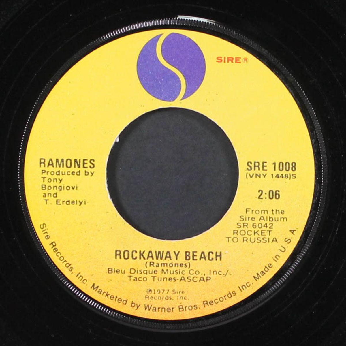 rockaway beach / locket love by RAMONES