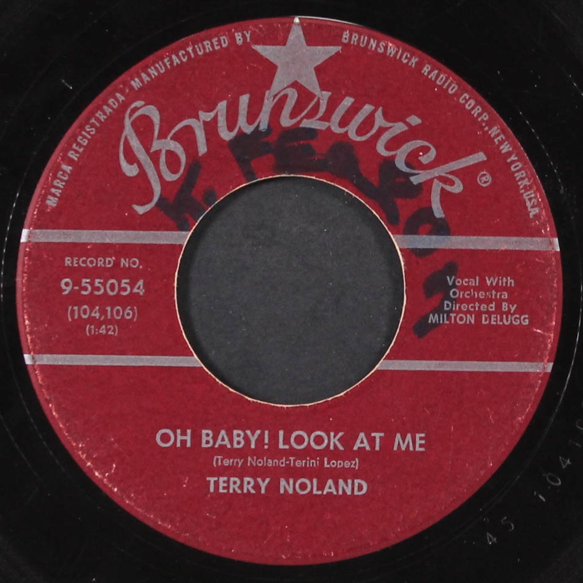 look at me / puppy love by TERRY NOLAND