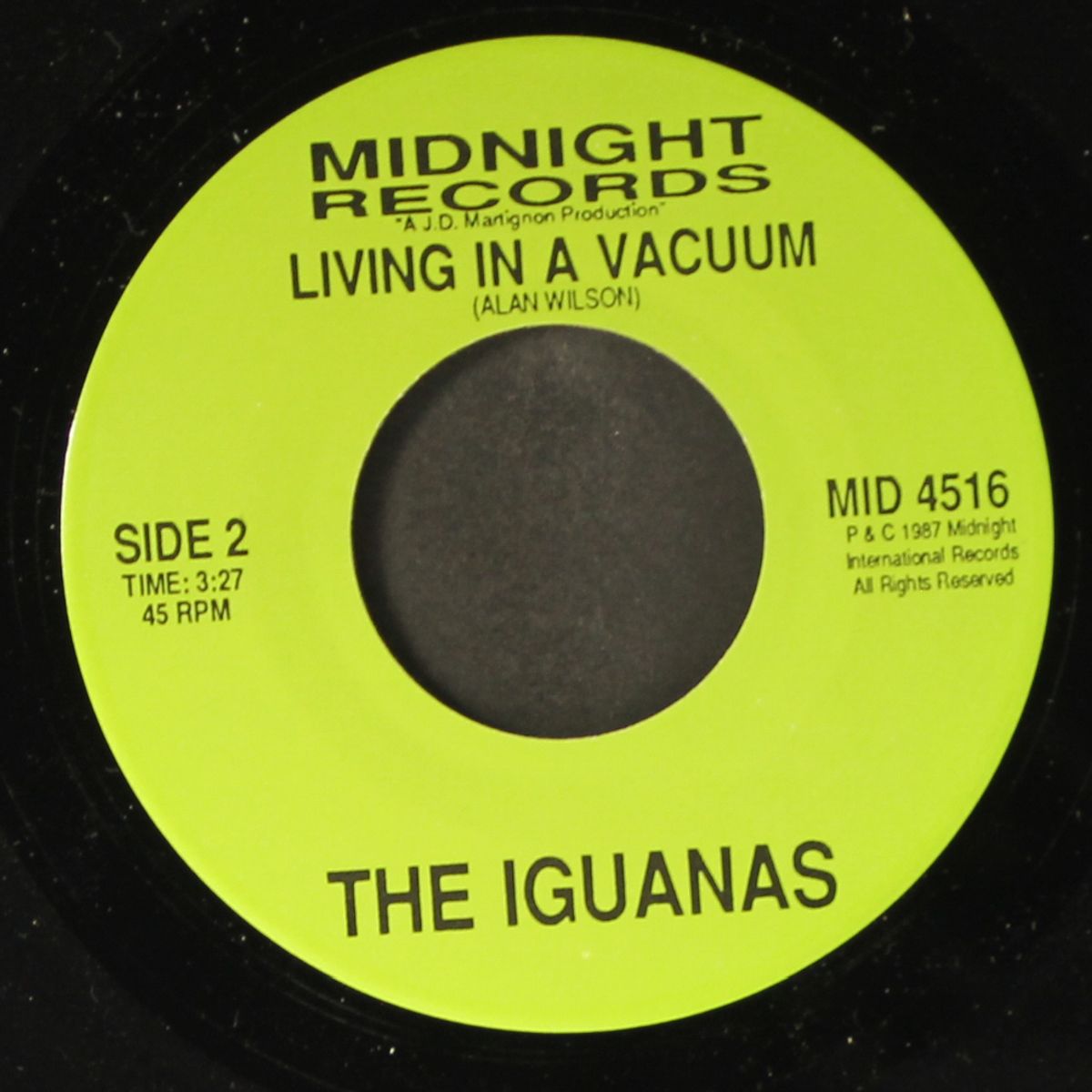 living in a vacuum by IGUANAS