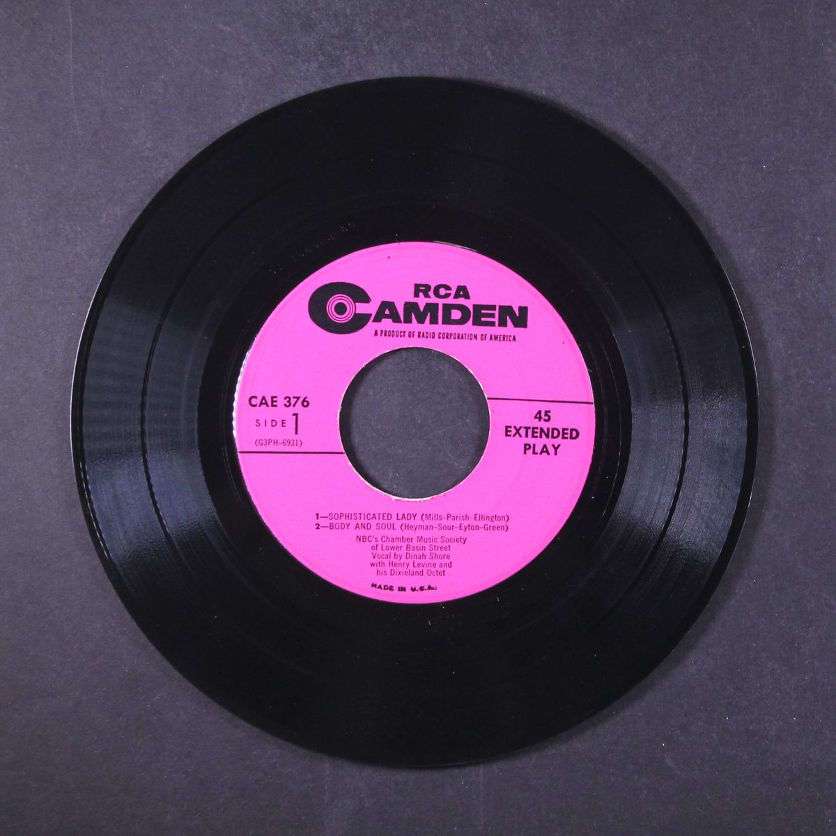 dinah shore by DINAH SHORE