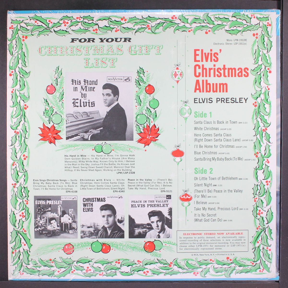 elvis' christmas album by ELVIS PRESLEY