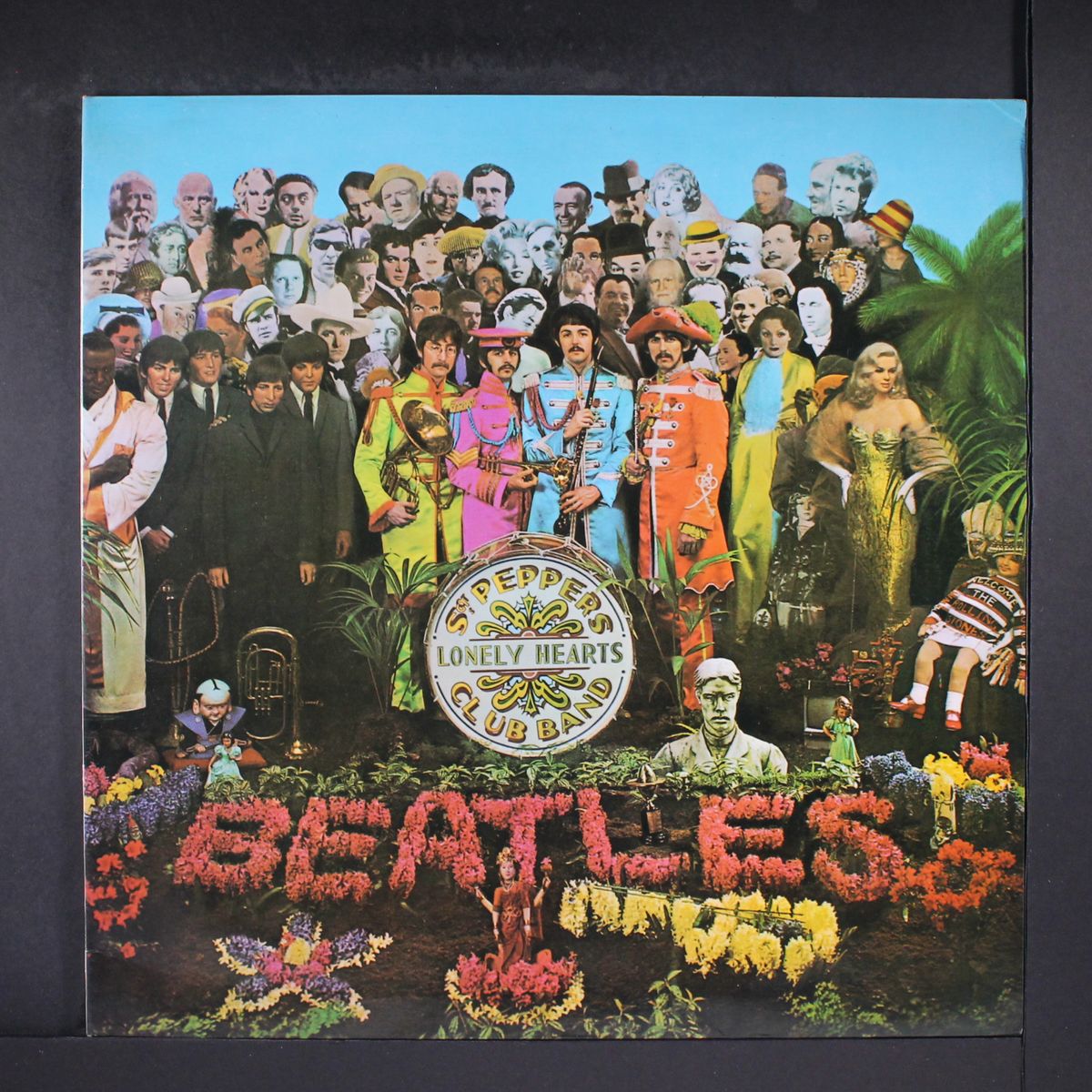 sgt. pepper's lonely hearts club band by BEATLES